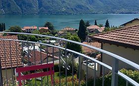 Bellagio Lake Flat - Lake View & Balcony, Near The Center